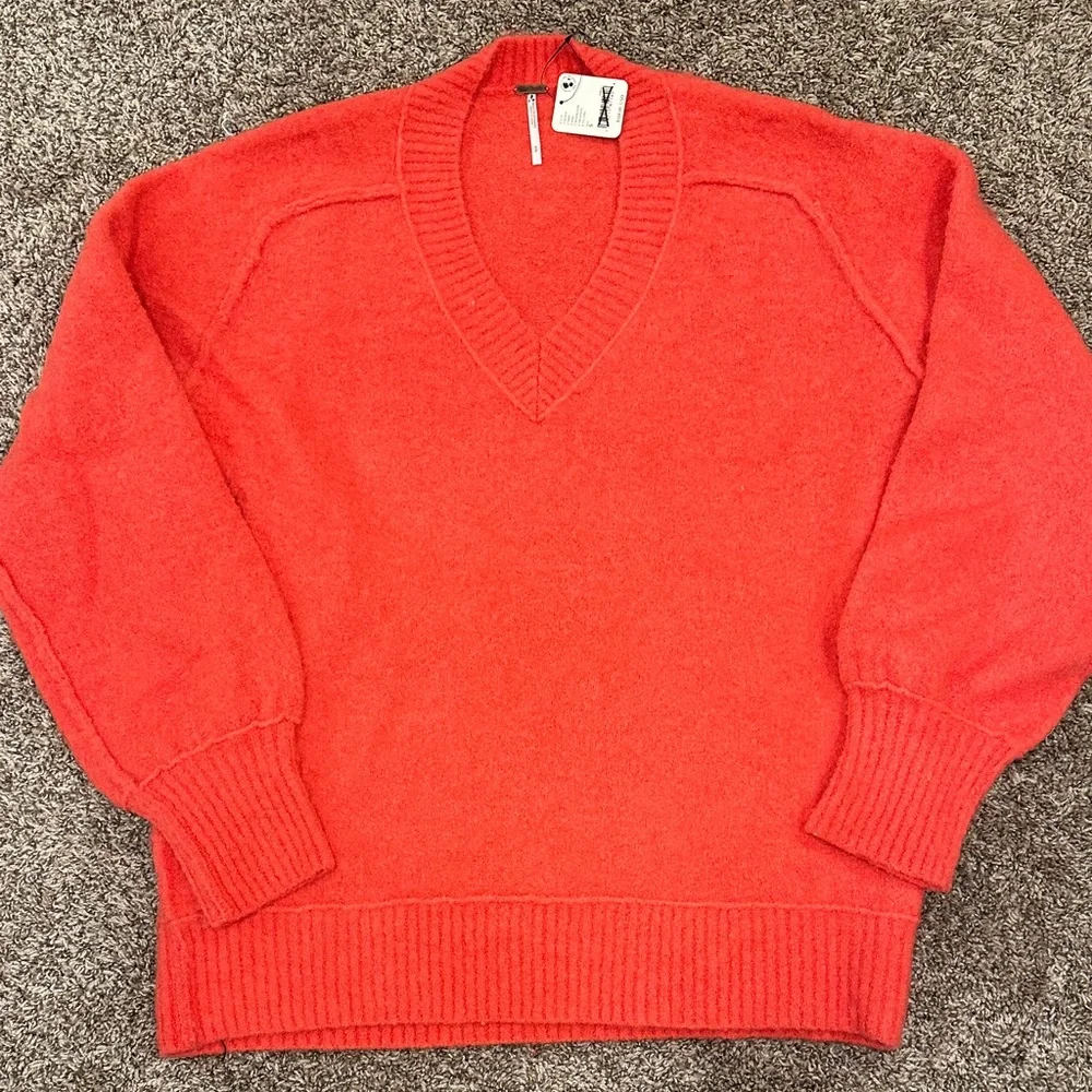 FREE PEOPLE One and Only Oversized Classic Red V-Neck Sweater Small